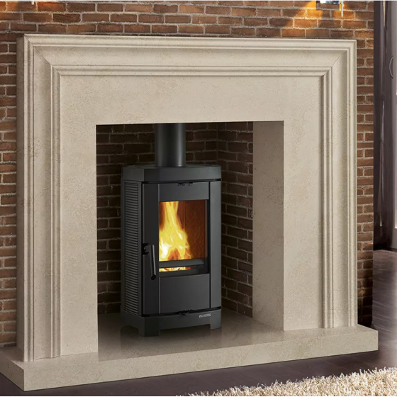 Poêle à bois fonte La Nordica Brigitta.16 noir 4,7 kW - 3000140